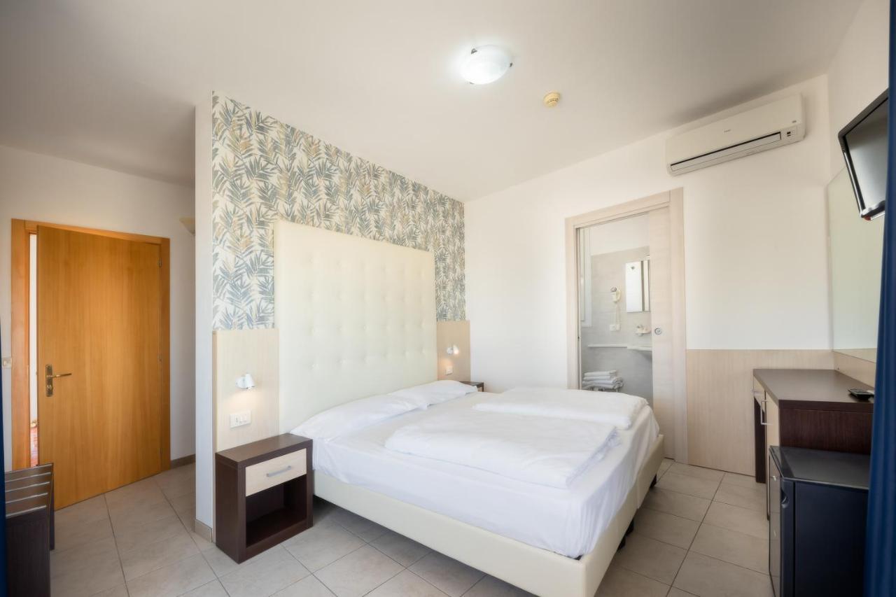 Hotel Gardenia Caorle Extérieur photo