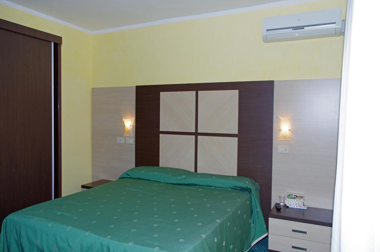 Hotel Gardenia Caorle Extérieur photo