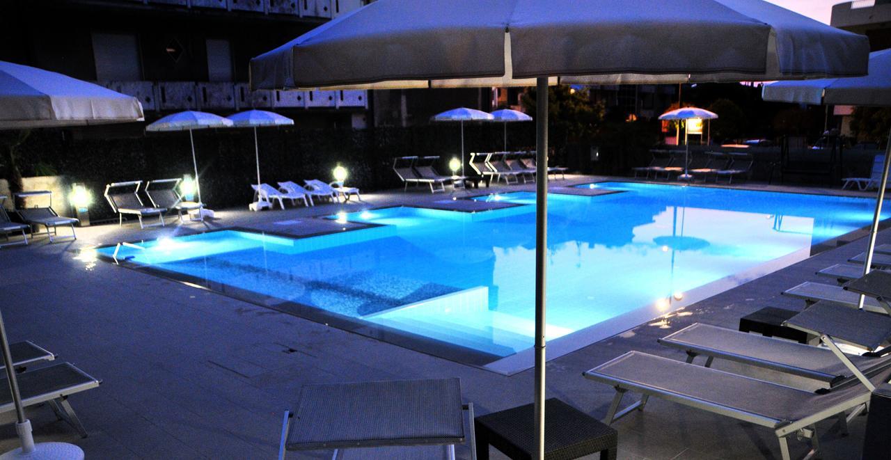 Hotel Gardenia Caorle Extérieur photo