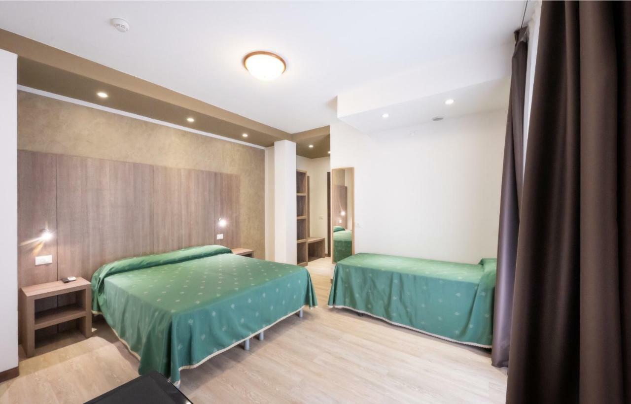 Hotel Gardenia Caorle Extérieur photo