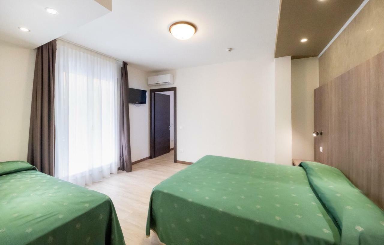 Hotel Gardenia Caorle Extérieur photo