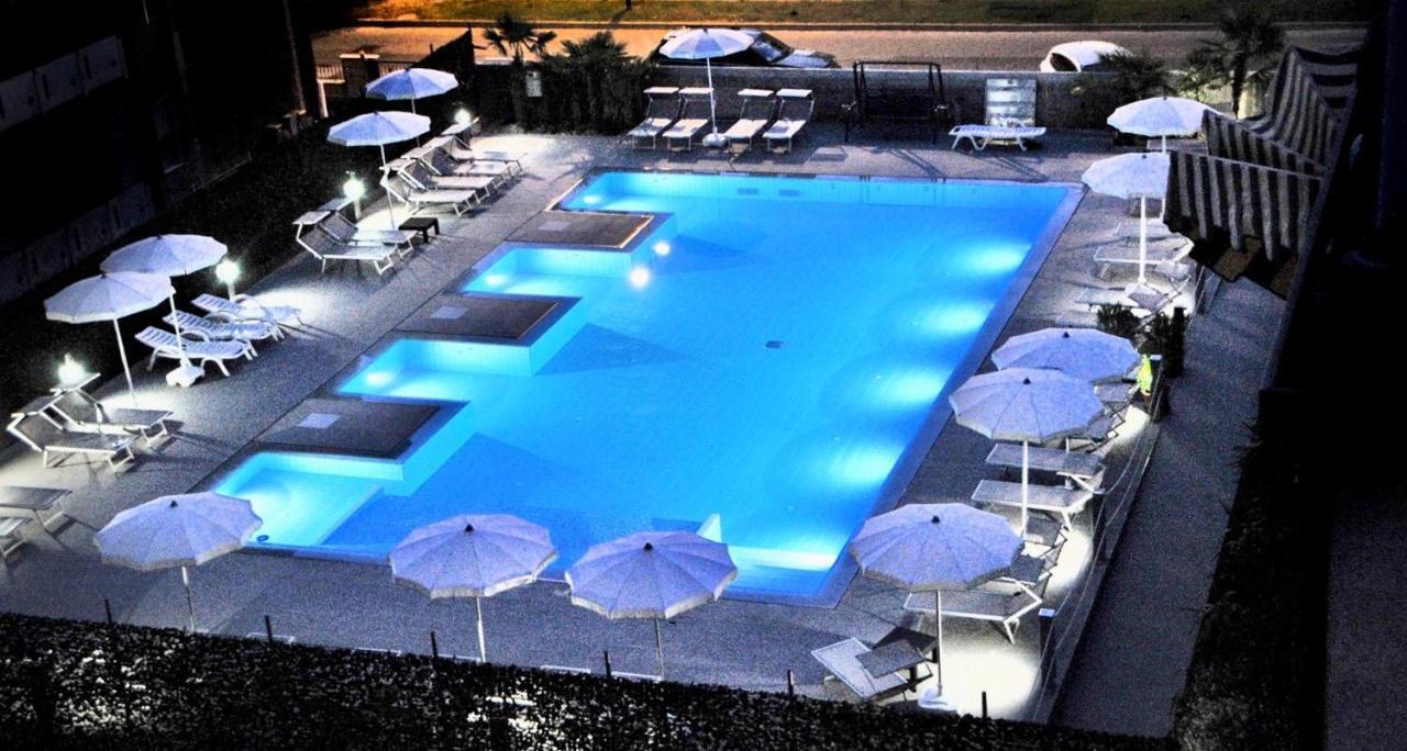 Hotel Gardenia Caorle Extérieur photo